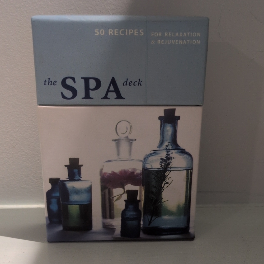 Source Unknown Spa Deck - Blue and White